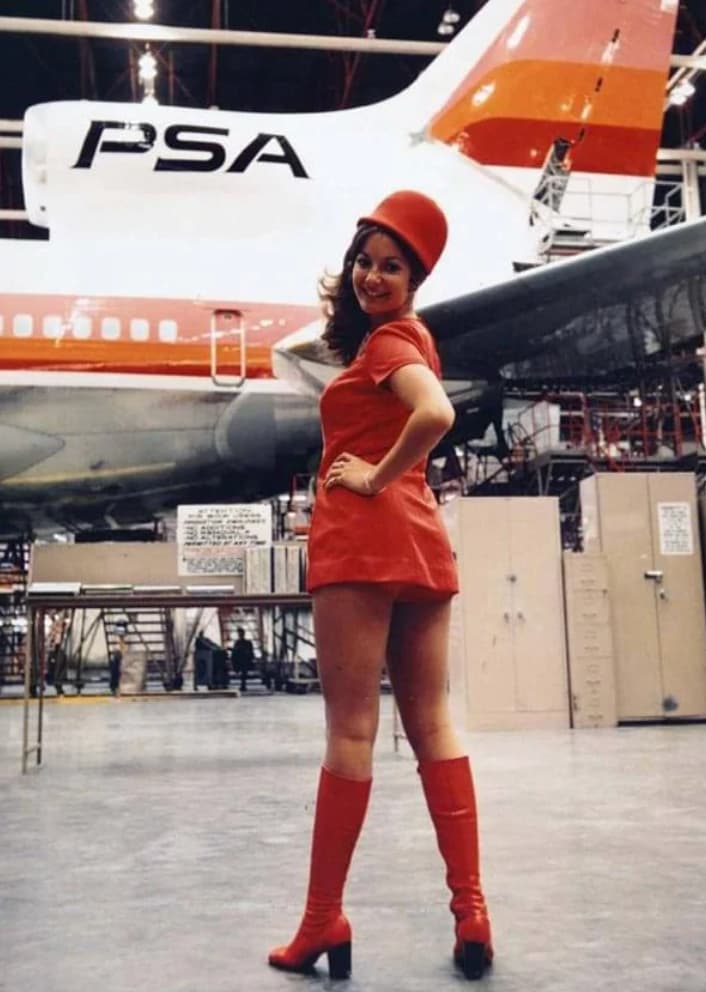 southwest airlines stewardess - Psa 15085006